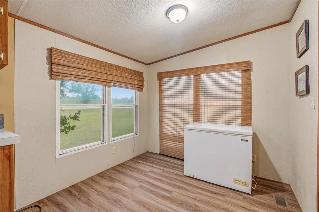 11555 N Us Highway 377 Property Photo 15