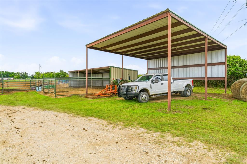 11555 N Us Highway 377 Property Photo 27