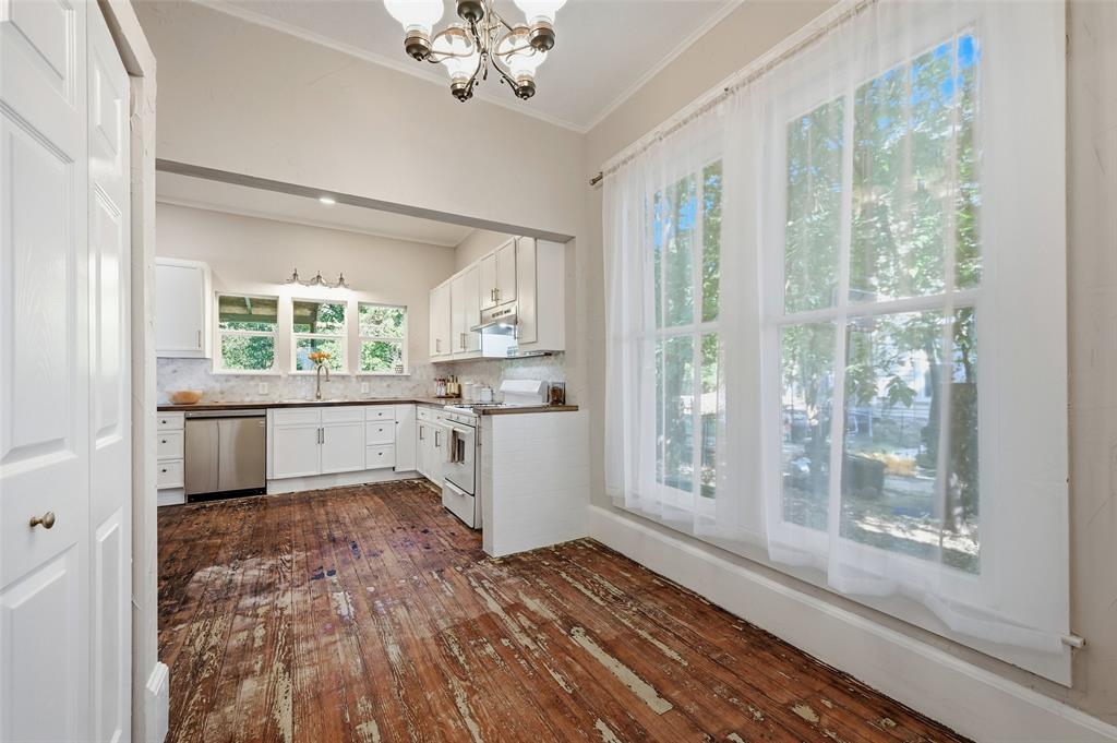 512 S Elm Street Property Photo 14