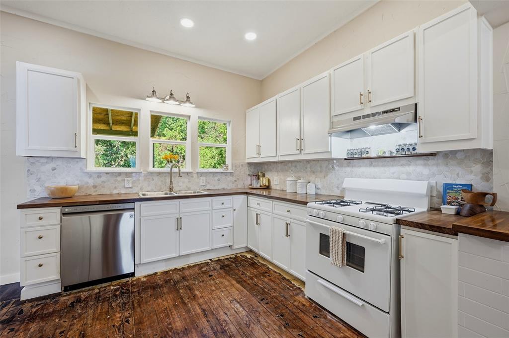 512 S Elm Street Property Photo 15