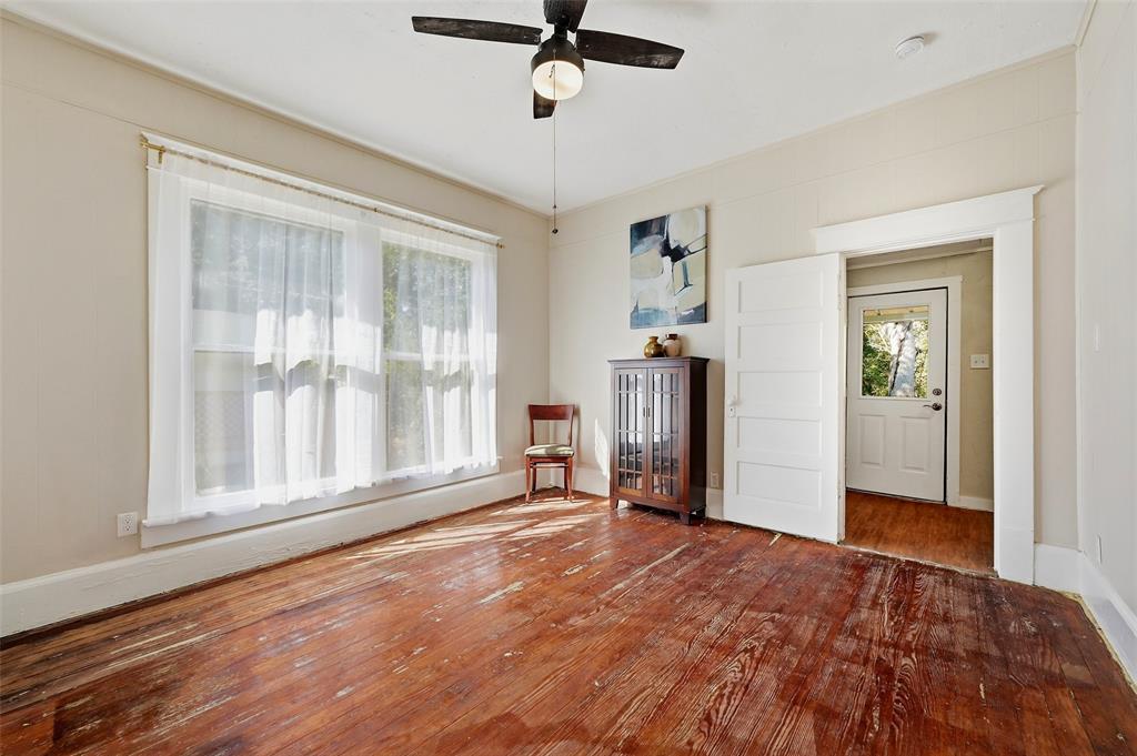 512 S Elm Street Property Photo 23