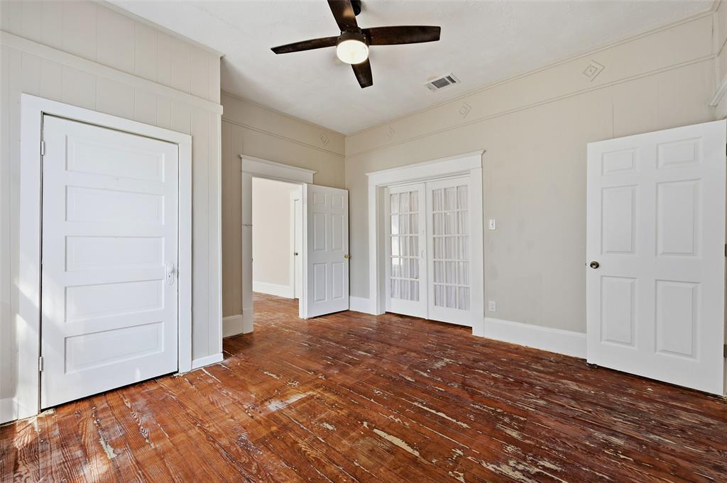 512 S Elm Street Property Photo 26