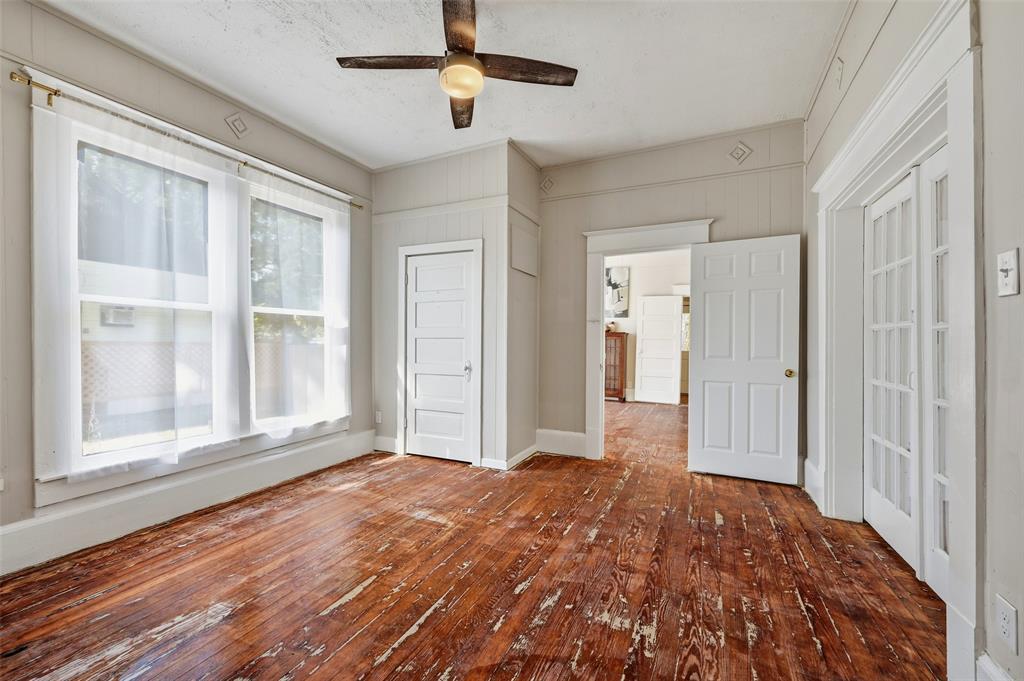 512 S Elm Street Property Photo 27