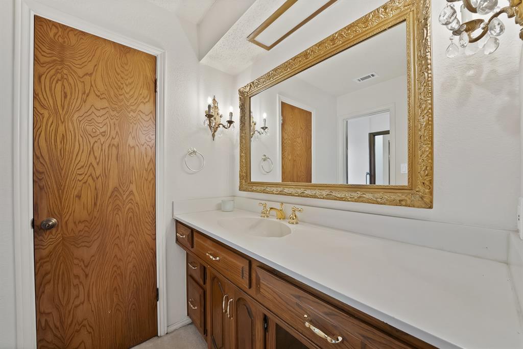 9630 Fallbrook Drive Property Photo 12
