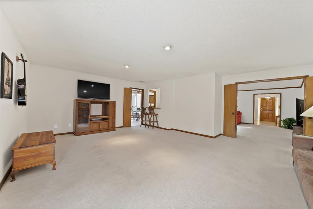 9630 Fallbrook Drive Property Photo 20