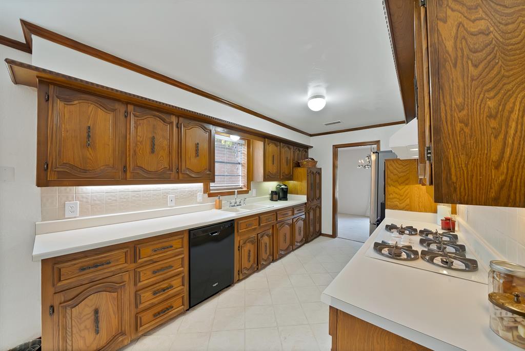 9630 Fallbrook Drive Property Photo 25