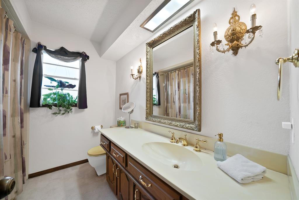 9630 Fallbrook Drive Property Photo 32