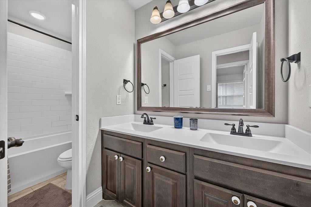 1025 Claystone Ridge Property Photo 19