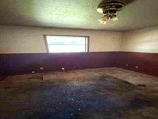 5915 Lakehurst Circle Property Photo 7
