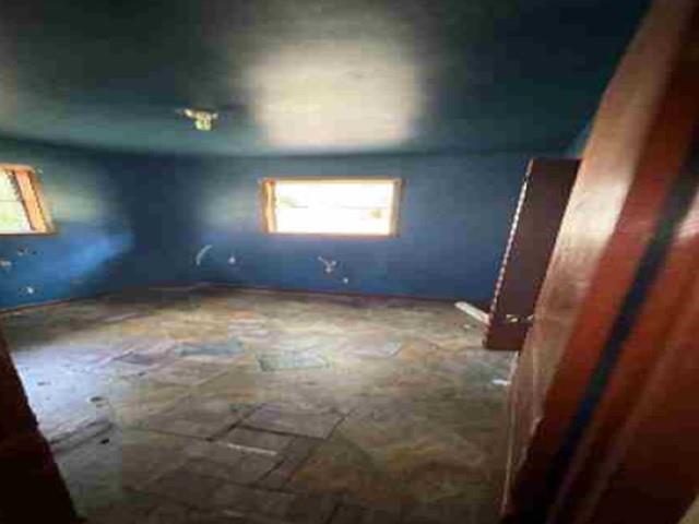 5915 Lakehurst Circle Property Photo 8