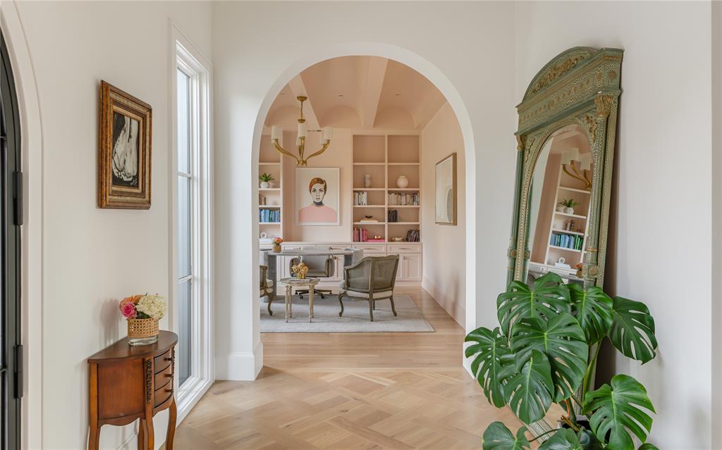 6815 Pemberton Drive Property Photo 3
