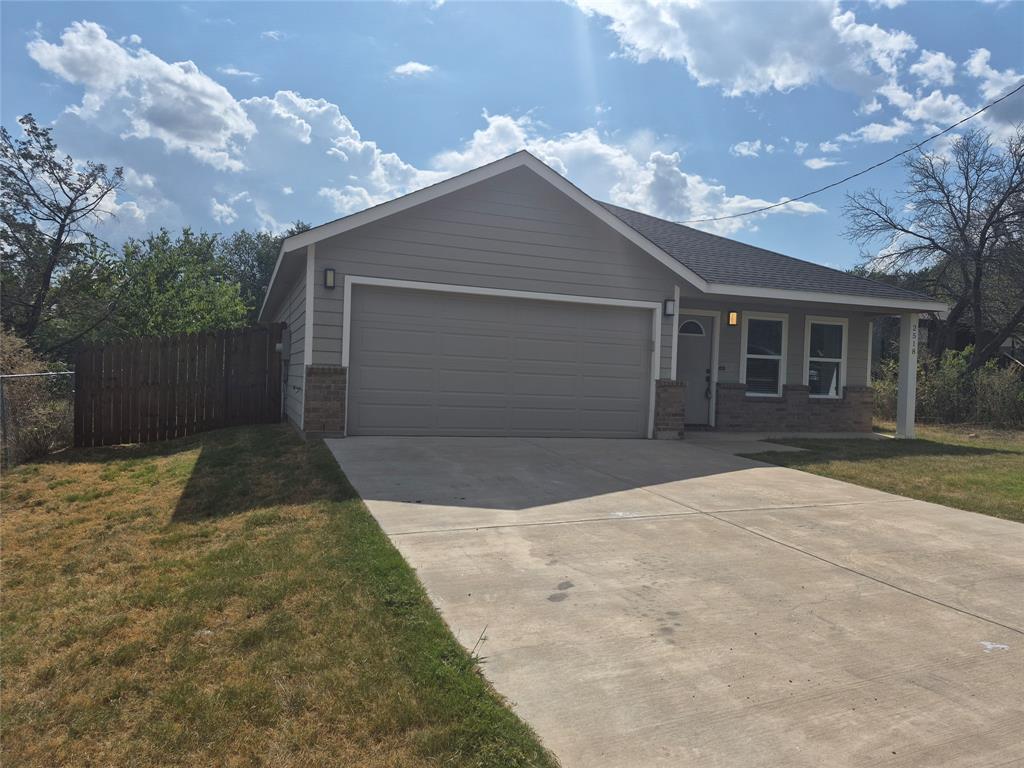 2518 Orion Way Property Photo 4
