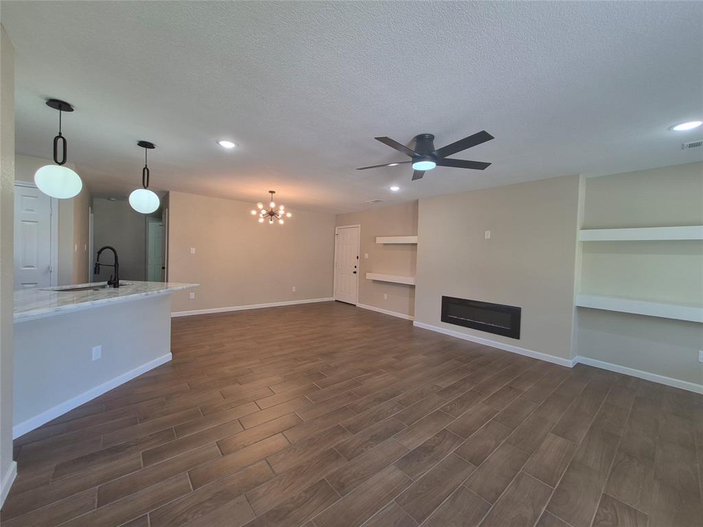 2518 Orion Way Property Photo 6