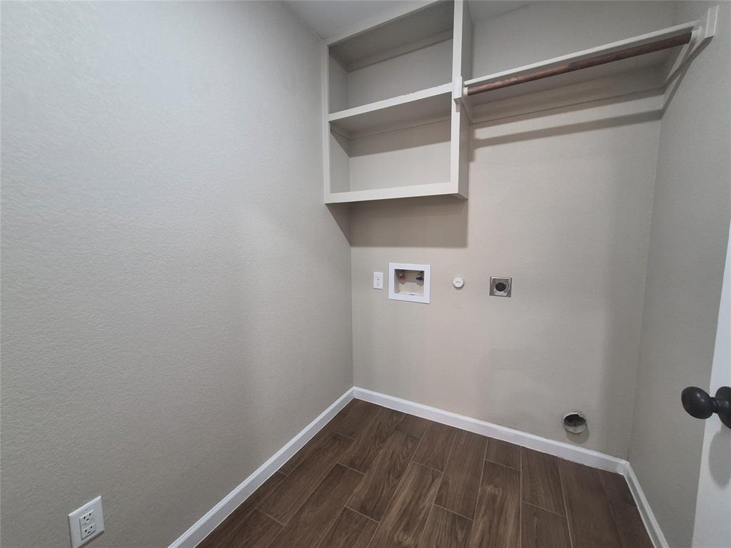 2518 Orion Way Property Photo 9