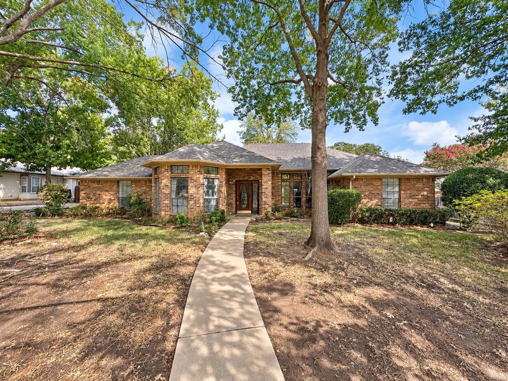 37 Timbergreen Circle Property Photo 1