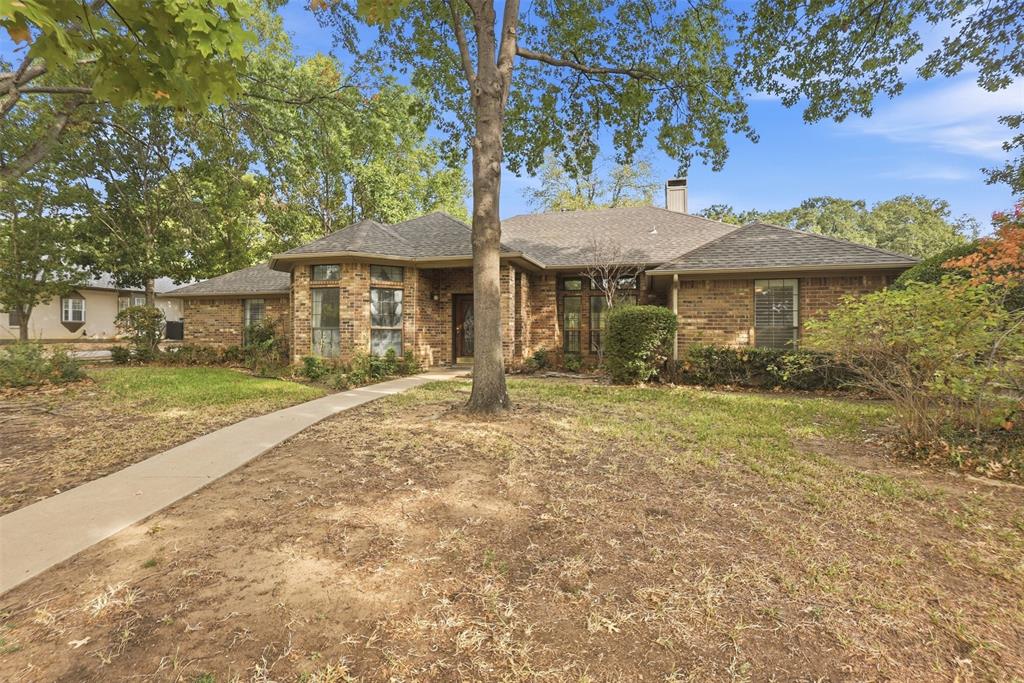 37 Timbergreen Circle Property Photo 1