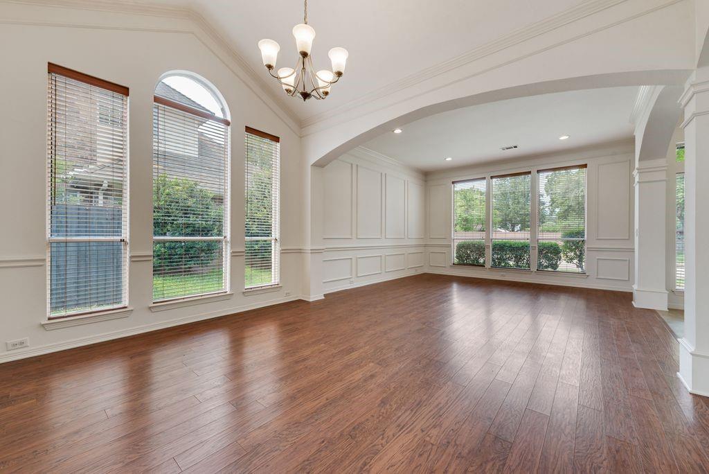 719 Parkway Boulevard Property Photo 3