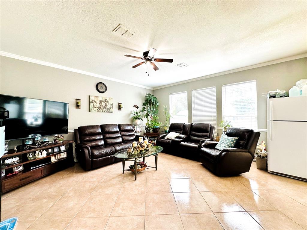 4813 Madyson Ridge Drive Property Photo 5