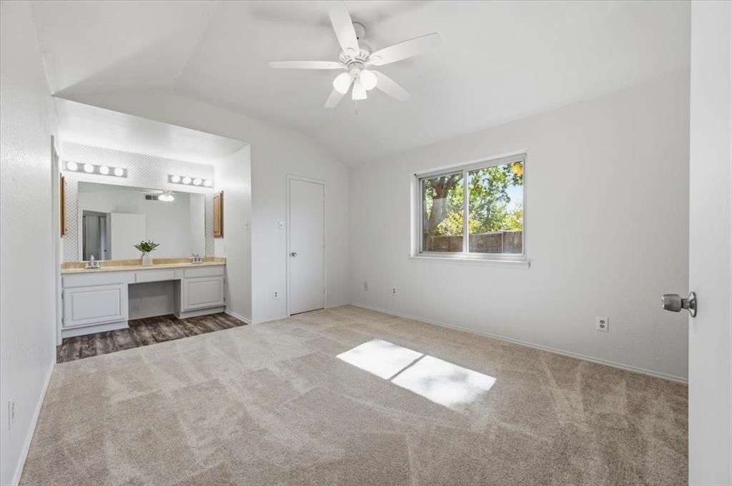 424 Grand Meadow Drive Property Photo 25