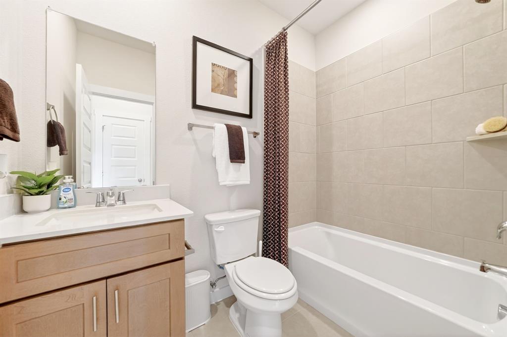 2915 Orchard Park Lane Property Photo 28
