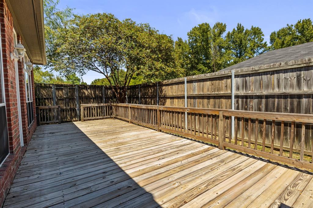 307 Bob White Property Photo 35