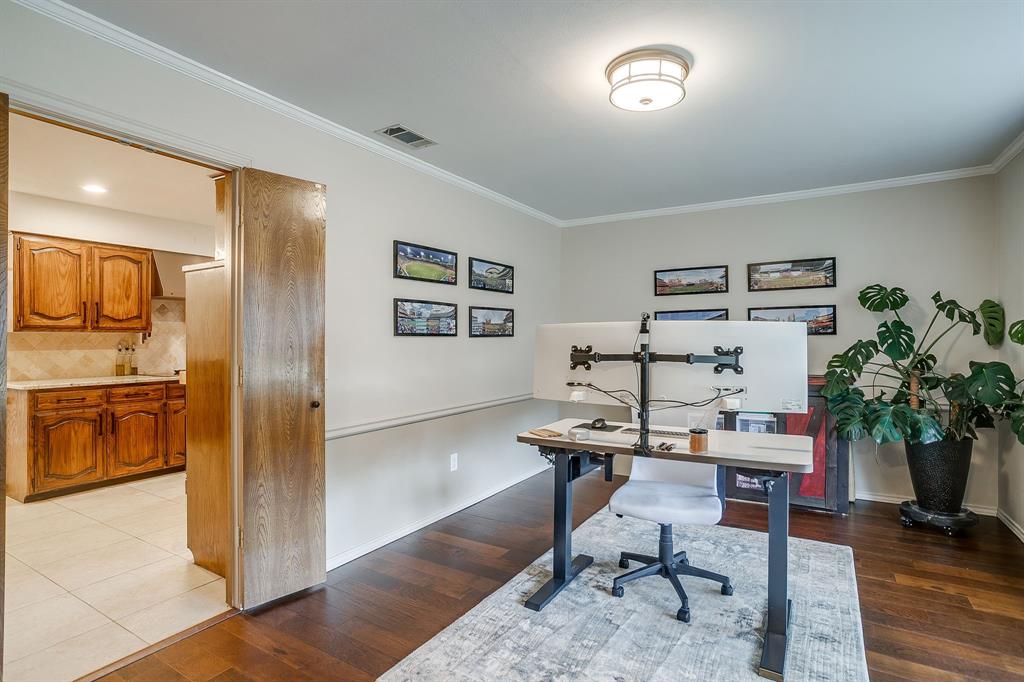 4441 Ballinger Court Property Photo 4