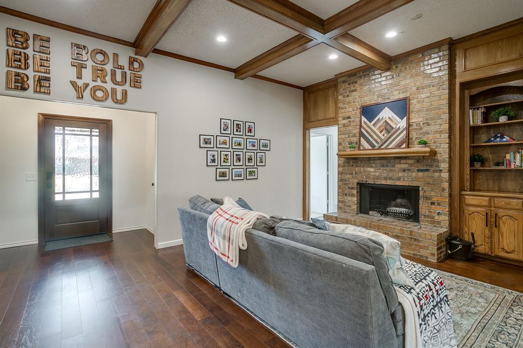 4441 Ballinger Court Property Photo 6