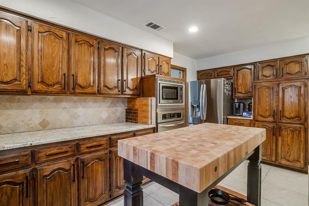 4441 Ballinger Court Property Photo 18