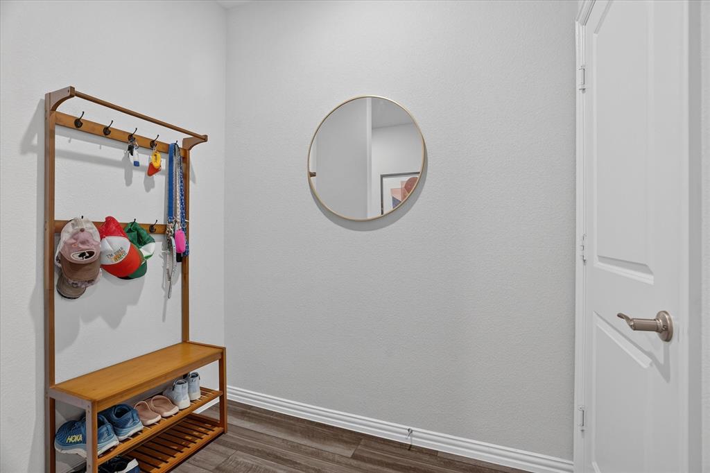 2413 Ponca Drive Property Photo 9