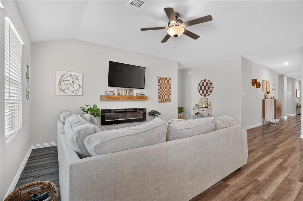 2413 Ponca Drive Property Photo 11