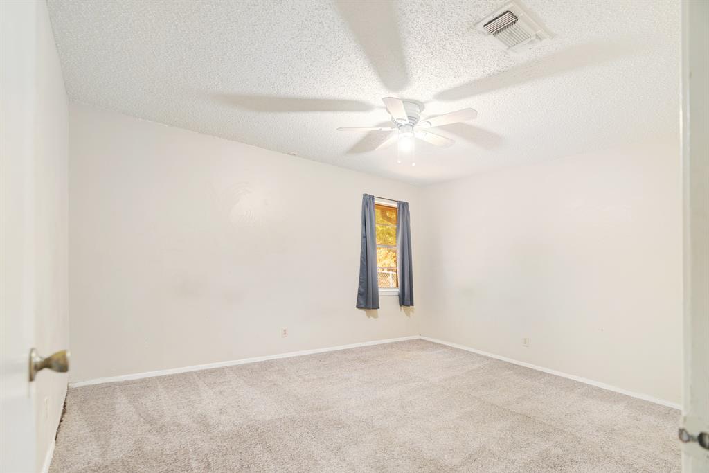 2820 W Kaufman Street Property Photo 11