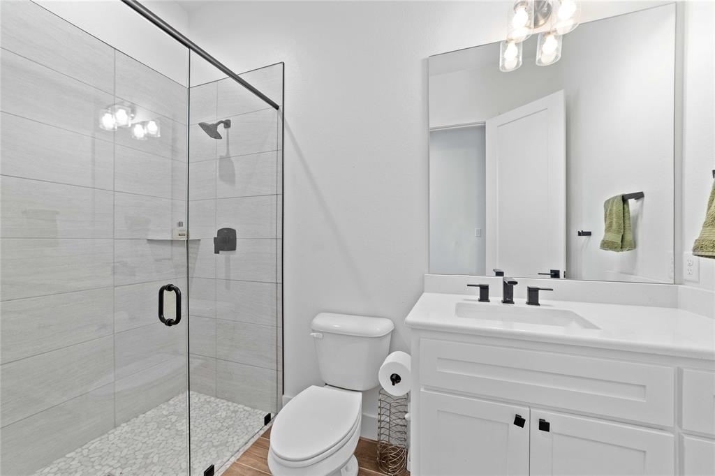 582 Oak Point Drive Property Photo 23