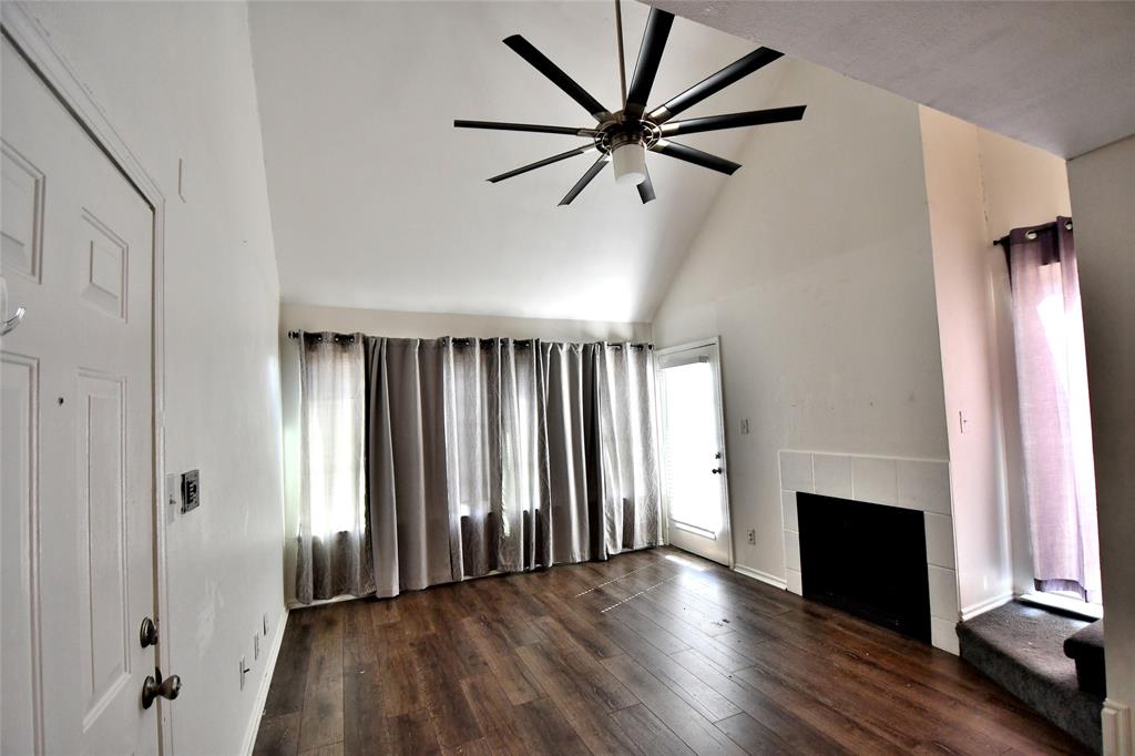 3121 Sondra Drive 204 Property Photo 2