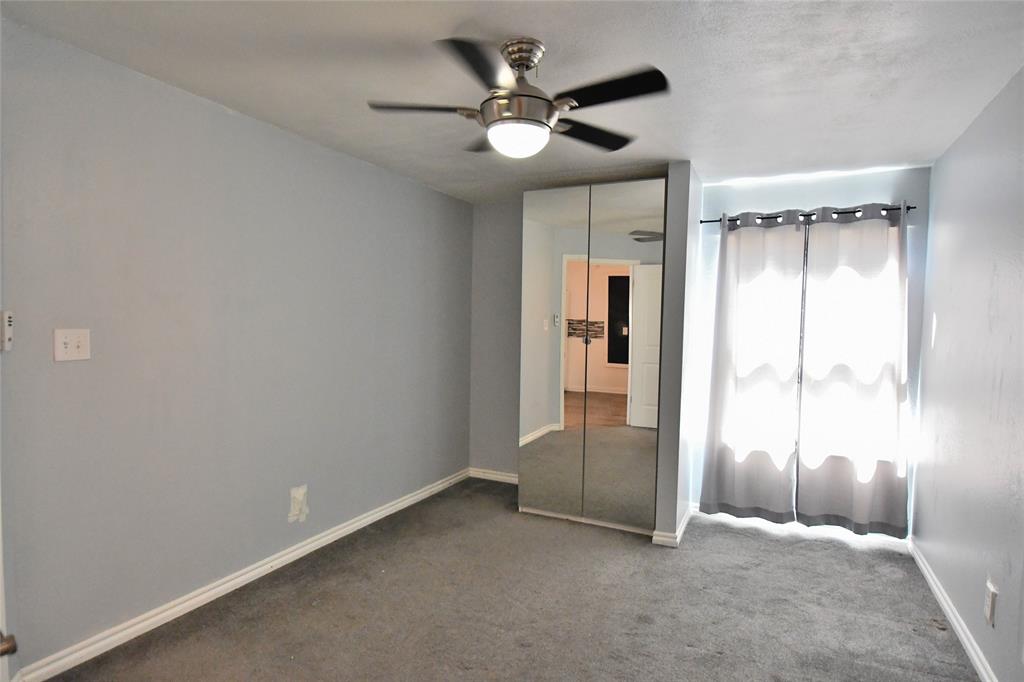 3121 Sondra Drive 204 Property Photo 6