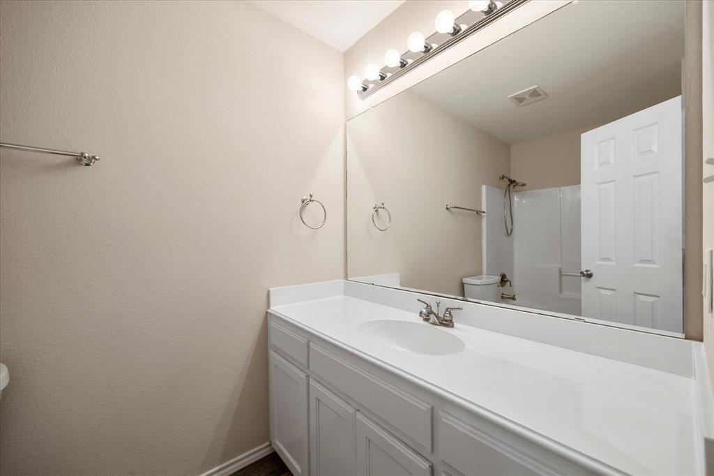107 W Hubbard Road Property Photo 20