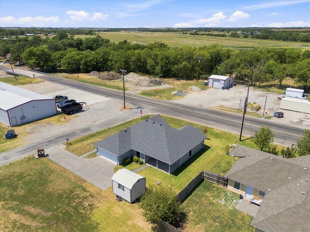 107 W Hubbard Road Property Photo 31