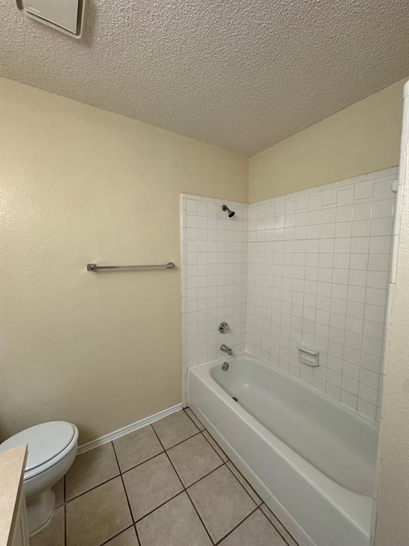 7004 Lincoln Drive Property Photo 8