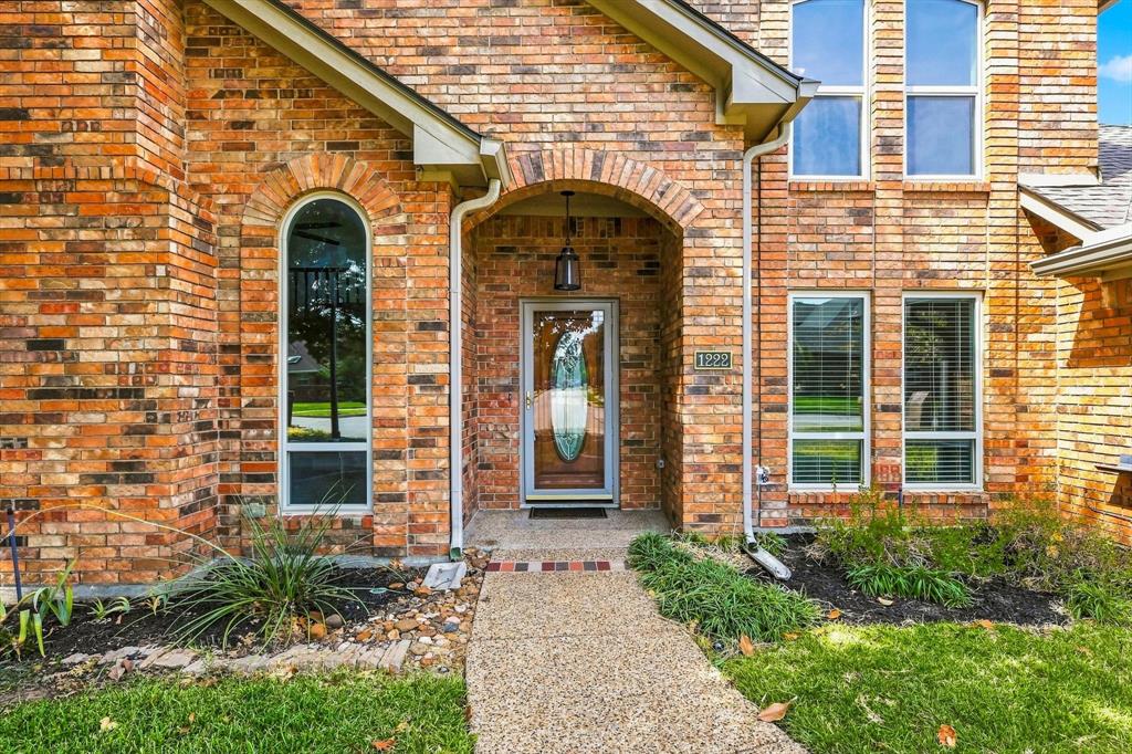 1222 Dentonshire Drive Property Photo 2