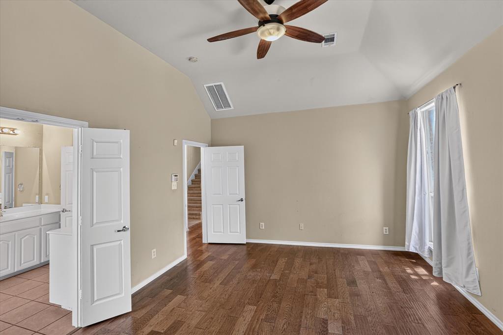 8646 Granville Drive Property Photo 18