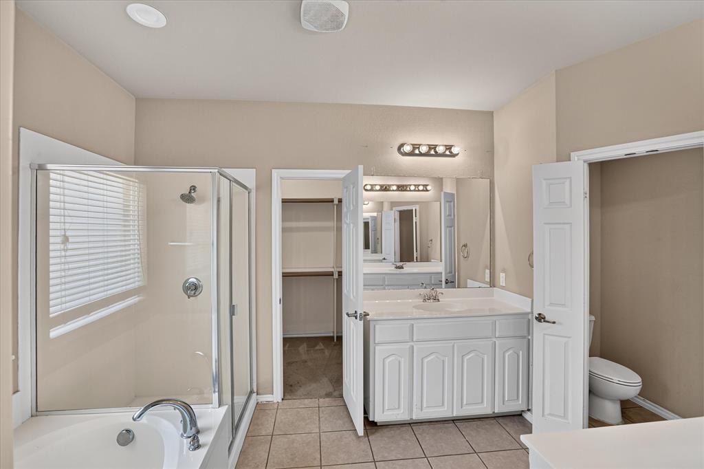 8646 Granville Drive Property Photo 20