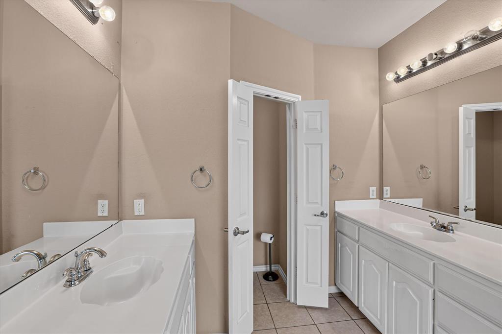 8646 Granville Drive Property Photo 22