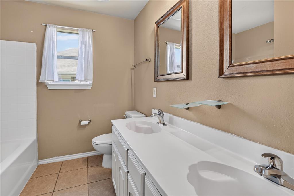 8646 Granville Drive Property Photo 29
