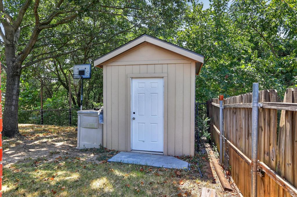 8646 Granville Drive Property Photo 39