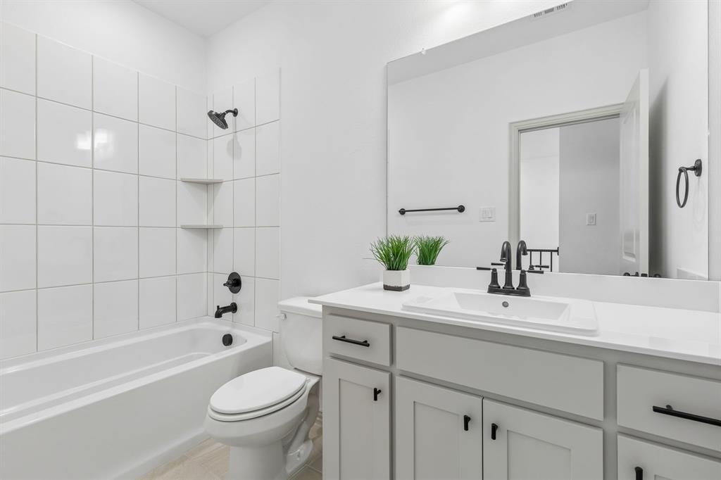 1025 Splitrock Drive Property Photo 13