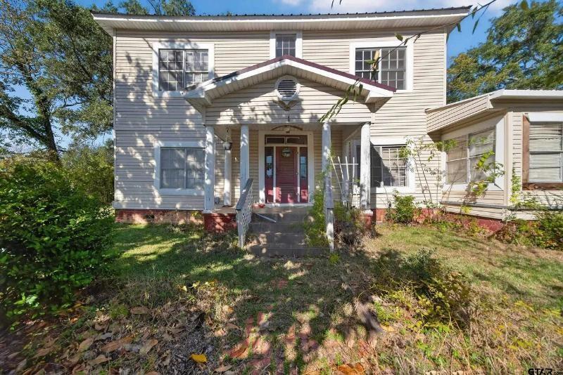 501 E Duval Street Property Photo 1