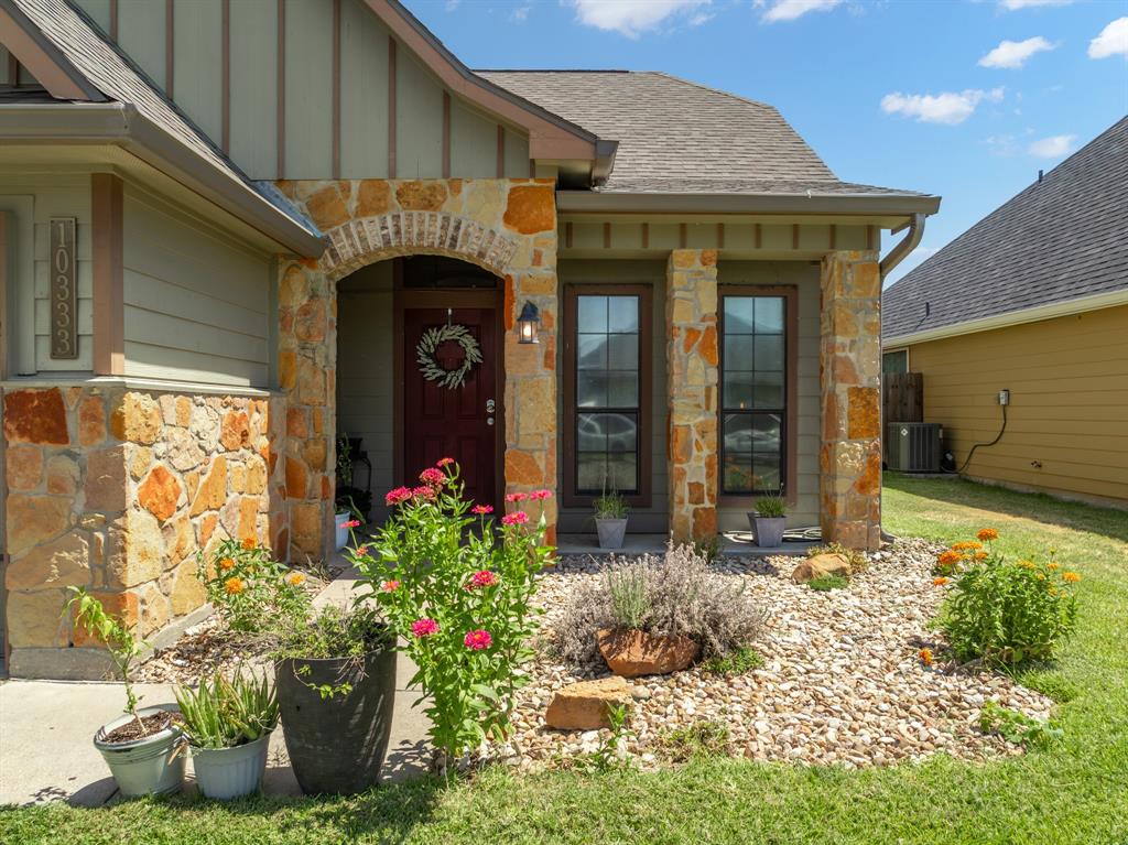 10333 Condor Loop Property Photo 3