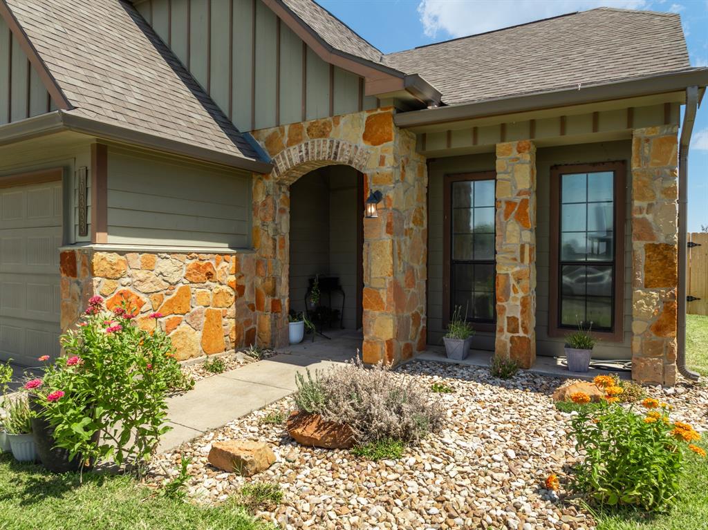 10333 Condor Loop Property Photo 4