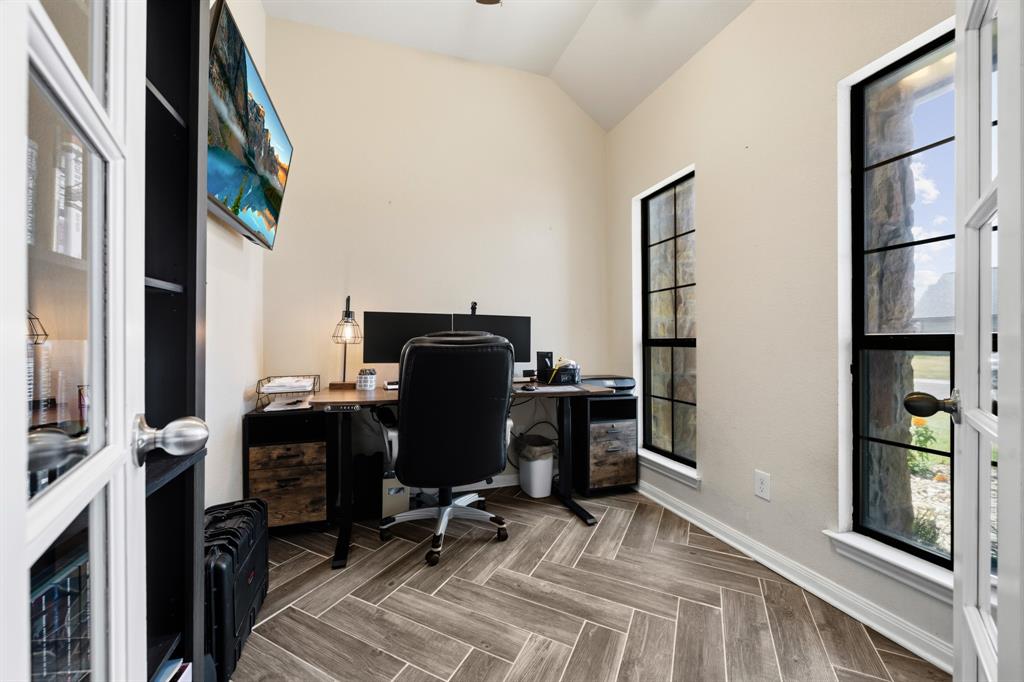 10333 Condor Loop Property Photo 6
