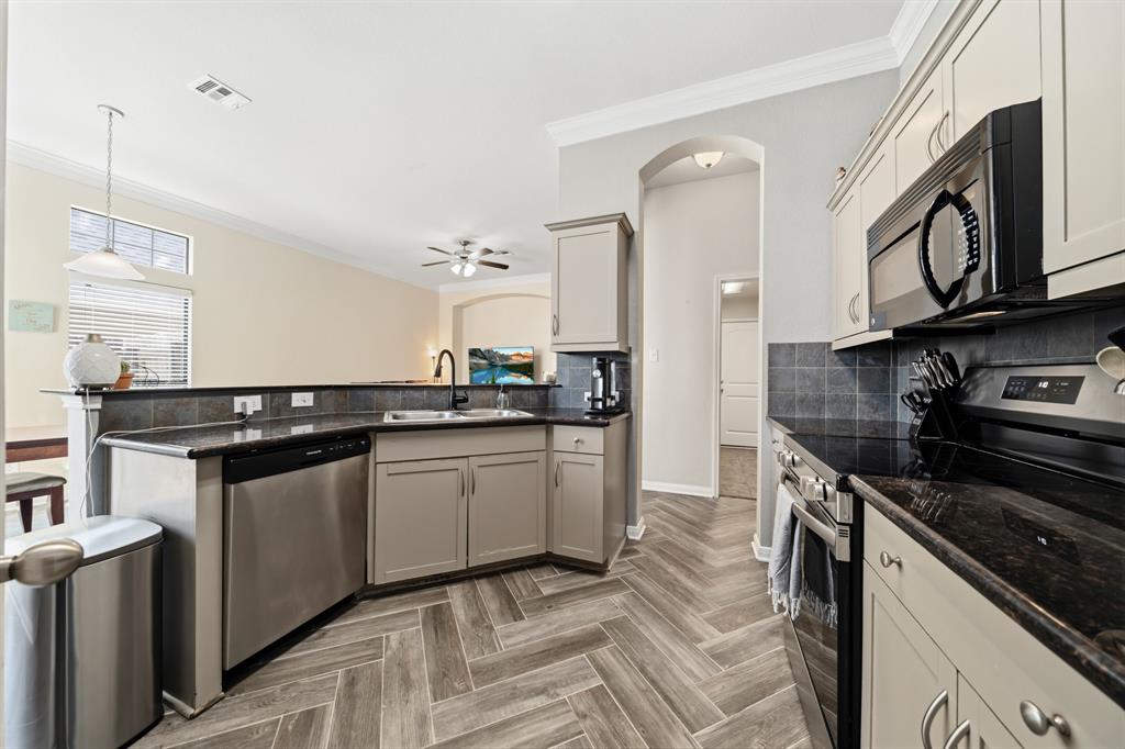 10333 Condor Loop Property Photo 15