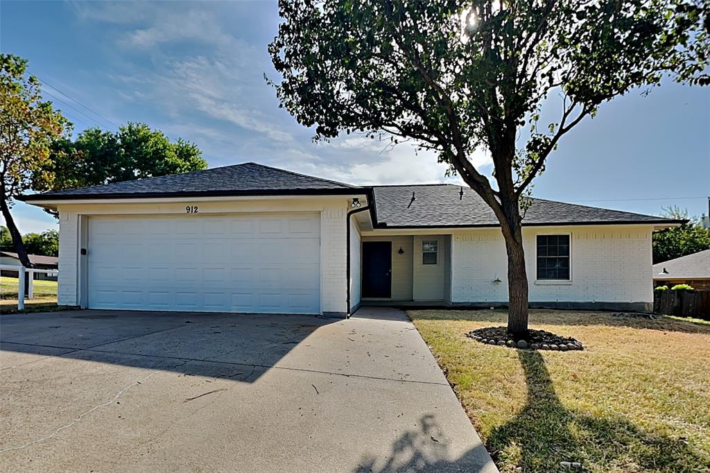 912 Blue Ridge Drive Property Photo 1